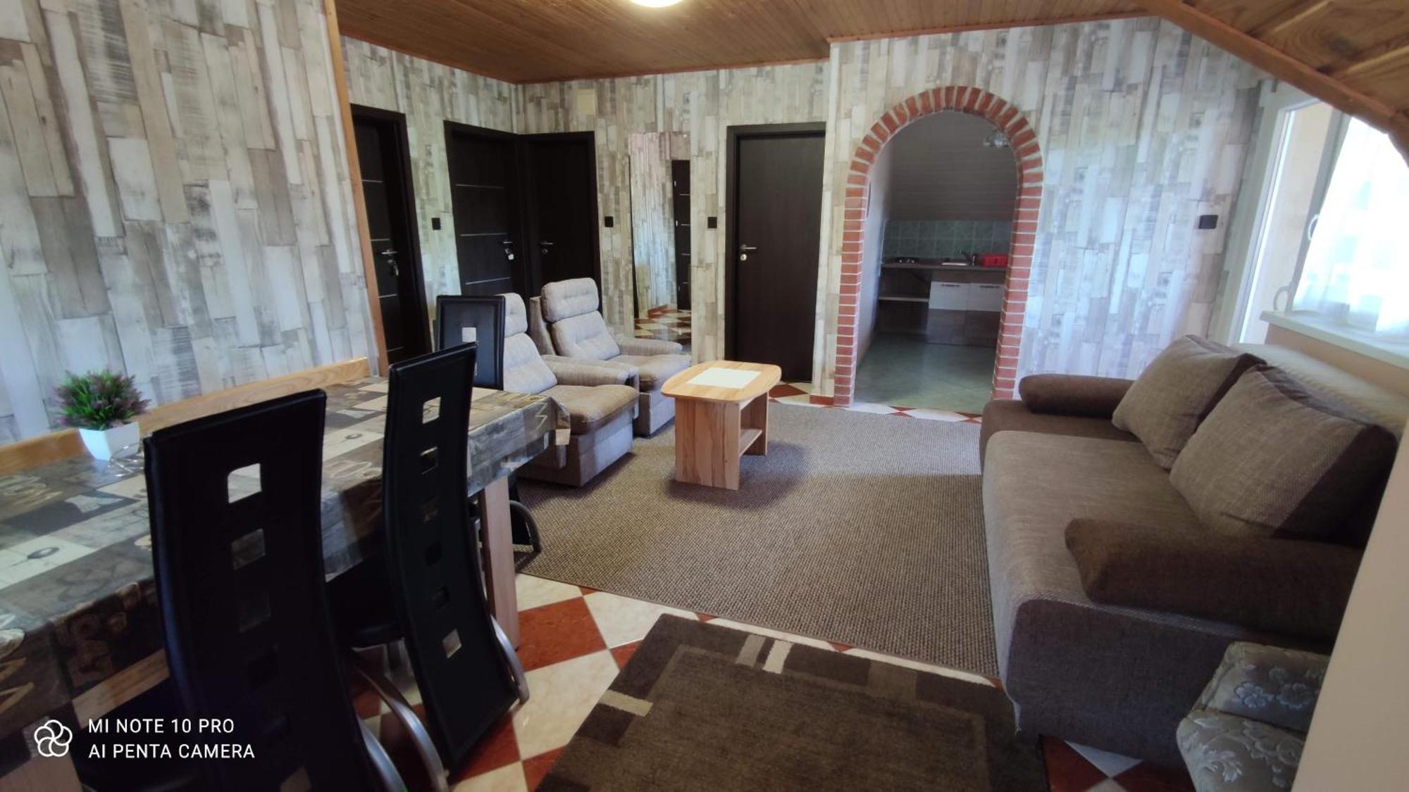 Apartman Aniko Vendeghaz 하르카니 외부 사진
