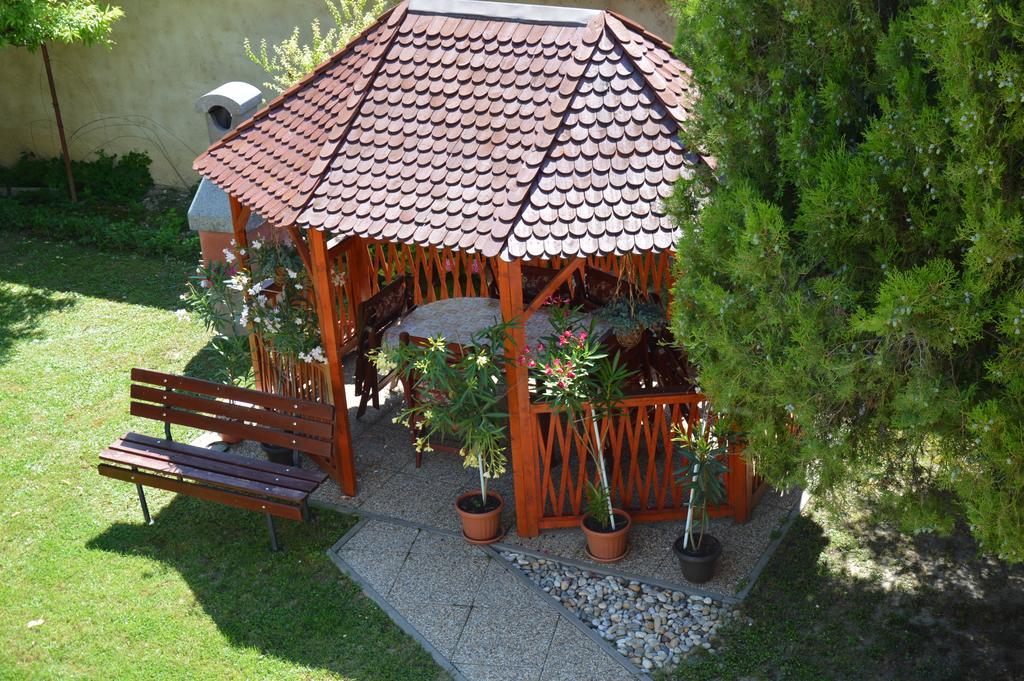 Apartman Aniko Vendeghaz 하르카니 객실 사진