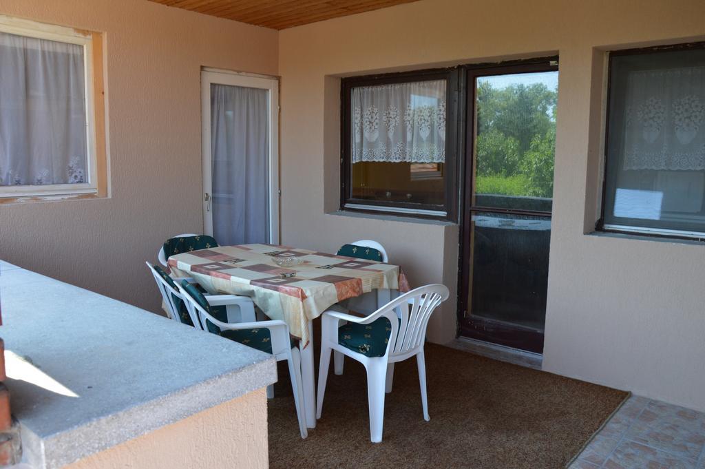 Apartman Aniko Vendeghaz 하르카니 외부 사진